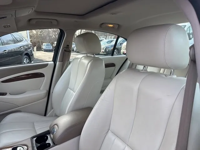 Jaguar S-Type photo 11