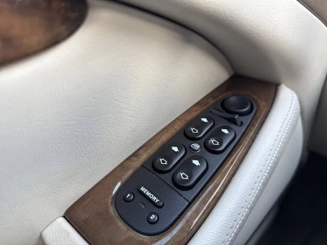 Jaguar S-Type photo 27