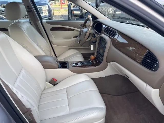 Jaguar S-Type photo 20