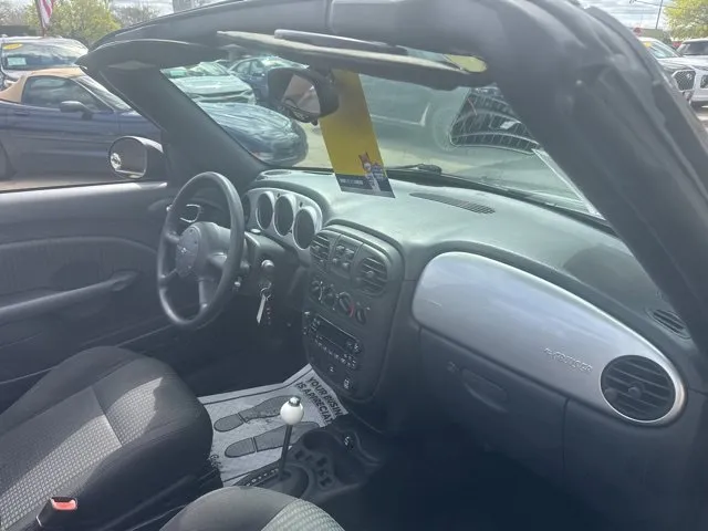 Chrysler PT Cruiser photo 16