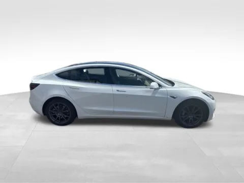 Photos of 2018 Tesla Model 3 Long Range for sale in Milwaukee, WI at Diamond Jim's Motor Cars