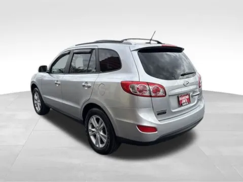 More photos of 2011 Hyundai Santa Fe Limited at Diamond Jim's Motor Cars, WI