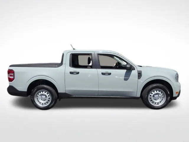 Ford Maverick photo 6