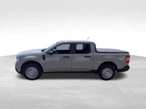 Photos of 2022 Ford Maverick XL for sale in Milwaukee, WI at Diamond Jim's Motor Cars
