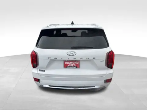 More photos of 2020 Hyundai Palisade Limited at Diamond Jim's Motor Cars, WI