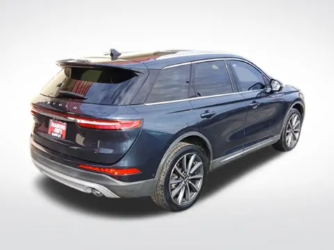 More photos of 2020 Lincoln Corsair Reserve at Diamond Jim's Motor Cars, WI