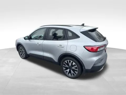 More photos of 2020 Ford Escape SE Sport Hybrid at Diamond Jim's Motor Cars, WI