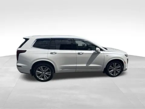Photos of 2021 Cadillac XT6 Premium Luxury for sale in Milwaukee, WI at Diamond Jim's Motor Cars