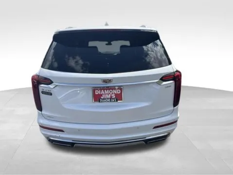 More photos of 2021 Cadillac XT6 Premium Luxury at Diamond Jim's Motor Cars, WI