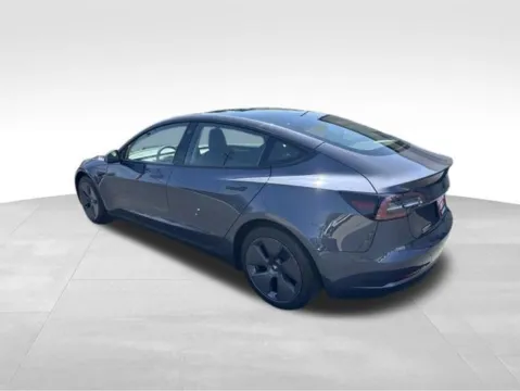 More photos of 2022 Tesla Model 3 Long Range at Diamond Jim's Motor Cars, WI