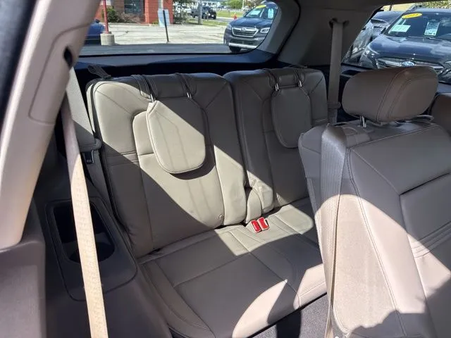 Lincoln Aviator photo 20
