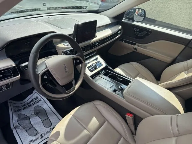 Lincoln Aviator photo 10