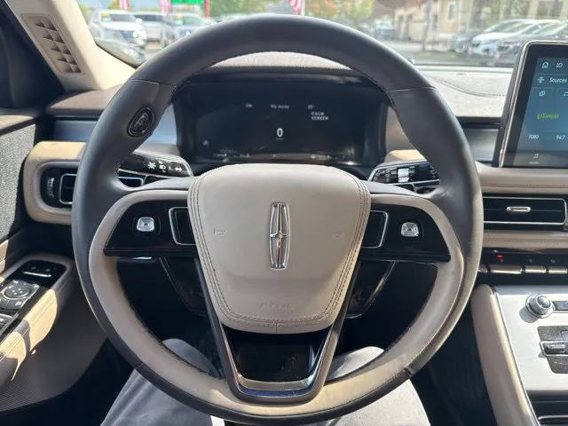 Lincoln Aviator photo 24