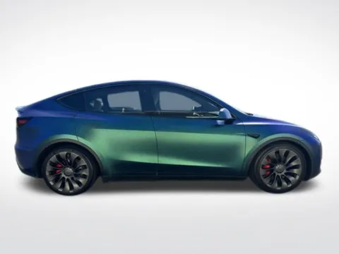 Photos of 2022 Tesla Model Y Performance for sale in Milwaukee, WI at Diamond Jim's Motor Cars