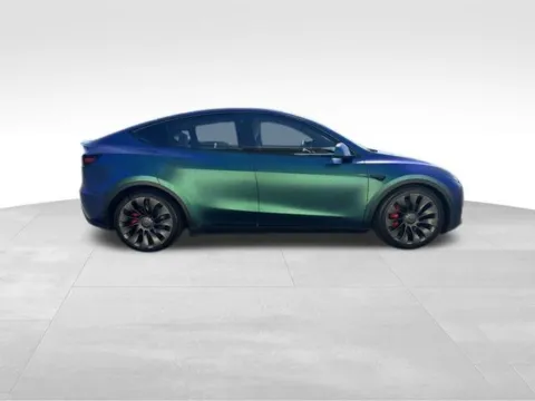 Photos of 2022 Tesla Model Y Performance for sale in Milwaukee, WI at Diamond Jim's Motor Cars