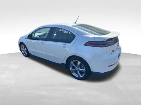 More photos of 2013 Chevrolet Volt at Diamond Jim's Motor Cars, WI