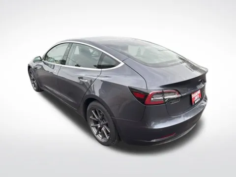More photos of 2020 Tesla Model 3 Long Range at Diamond Jim's Motor Cars, WI