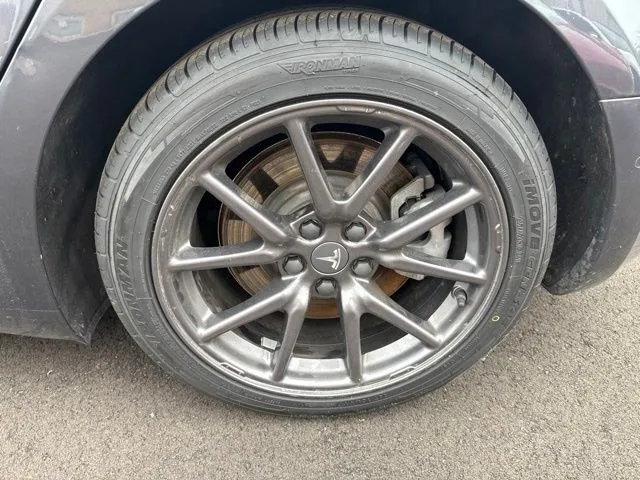 Tesla Model 3 photo 15