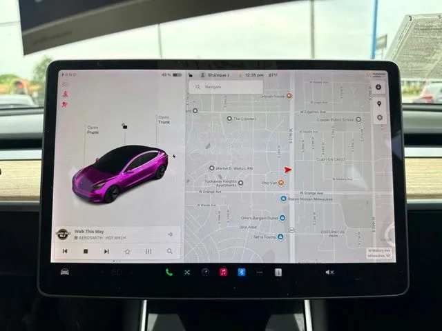 Tesla Model 3 photo 27