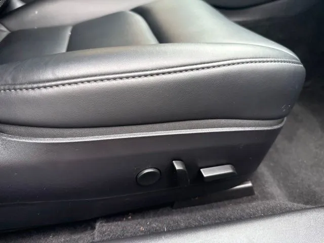 Tesla Model 3 photo 21