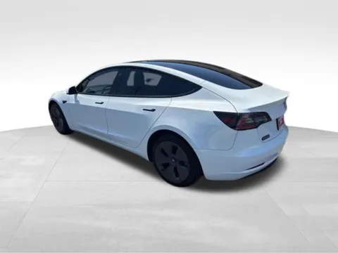 More photos of 2022 Tesla Model 3 Long Range at Diamond Jim's Motor Cars, WI