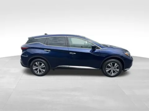 Photos of 2023 Nissan Murano S for sale in Milwaukee, WI at Diamond Jim's Motor Cars