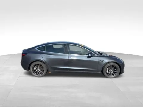 Photos of 2019 Tesla Model 3 Long Range for sale in Milwaukee, WI at Diamond Jim's Motor Cars