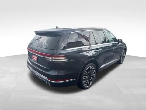 Another view of 2020 Lincoln Aviator Black Label for sale in Milwaukee, WI at Diamond Jim's Motor Cars