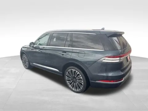 More photos of 2020 Lincoln Aviator Black Label at Diamond Jim's Motor Cars, WI