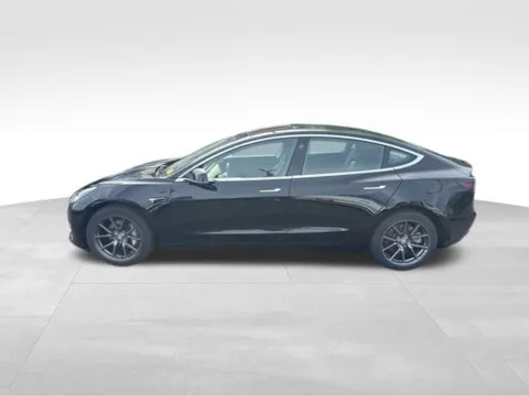 More photos of 2019 Tesla Model 3 Standard Range Plus at Diamond Jim's Motor Cars, WI