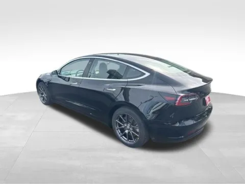 More photos of 2019 Tesla Model 3 Standard Range Plus at Diamond Jim's Motor Cars, WI