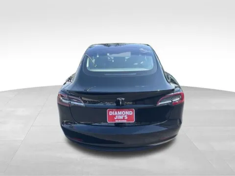 More photos of 2019 Tesla Model 3 Long Range at Diamond Jim's Motor Cars, WI
