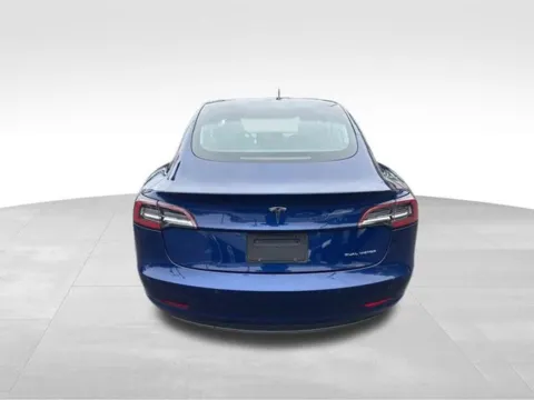 More photos of 2018 Tesla Model 3 Long Range at Diamond Jim's Motor Cars, WI