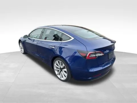 More photos of 2018 Tesla Model 3 Long Range at Diamond Jim's Motor Cars, WI