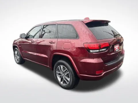 More photos of 2021 Jeep Grand Cherokee Laredo X at Diamond Jim's Motor Cars, WI