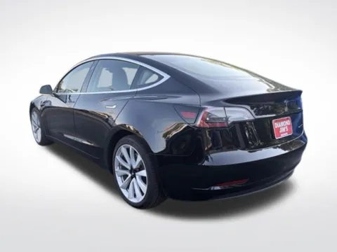 More photos of 2020 Tesla Model 3 Long Range at Diamond Jim's Motor Cars, WI
