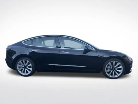 Photos of 2020 Tesla Model 3 Long Range for sale in Milwaukee, WI at Diamond Jim's Motor Cars