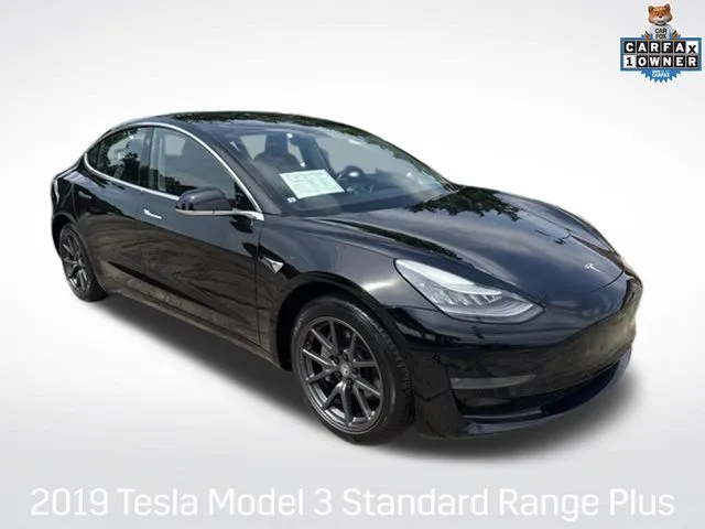 Black 2019 Tesla Model 3 Standard Range Plus for sale in Milwaukee, WI