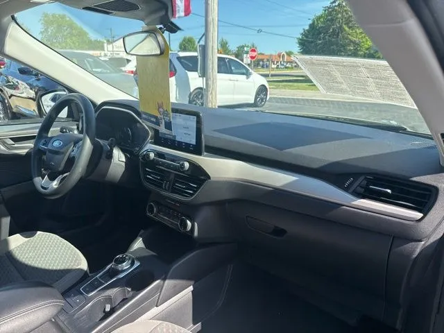 Ford Escape photo 18