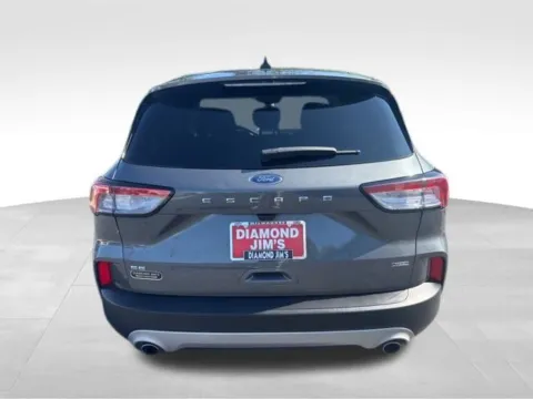 More photos of 2022 Ford Escape Plug-In Hybrid SE at Diamond Jim's Motor Cars, WI