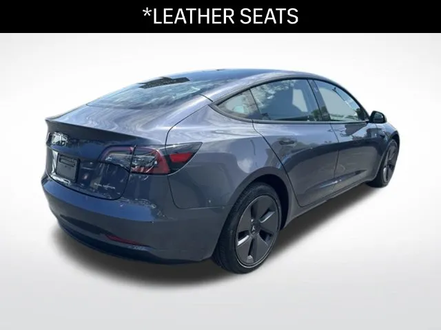 Tesla Model 3 photo 3