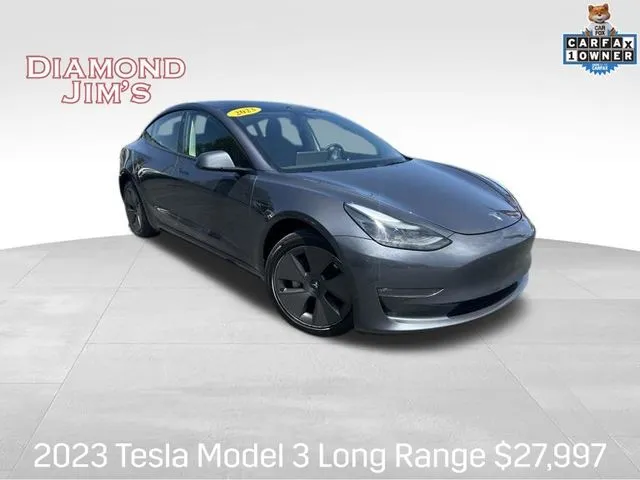 2023 Tesla Model 3's photo