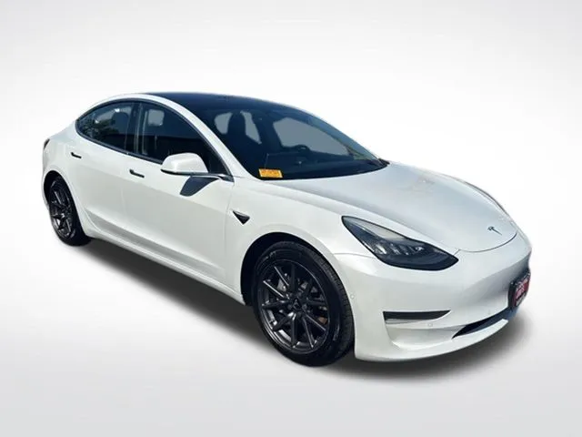 White 2018 Tesla Model 3 Performance for sale in Milwaukee, WI