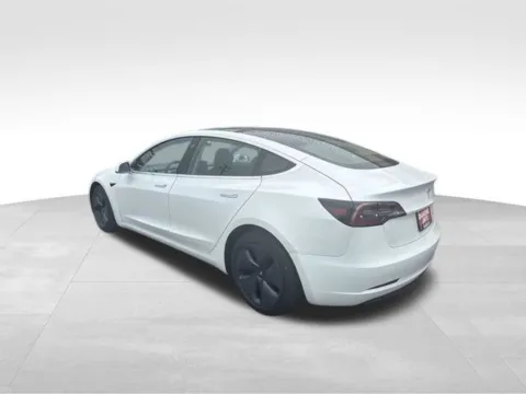 More photos of 2020 Tesla Model 3 Long Range at Diamond Jim's Motor Cars, WI