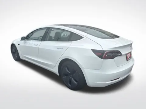 More photos of 2020 Tesla Model 3 Long Range at Diamond Jim's Motor Cars, WI