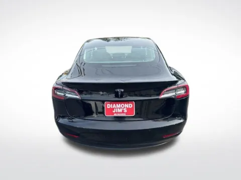 More photos of 2018 Tesla Model 3 Mid Range at Diamond Jim's Motor Cars, WI