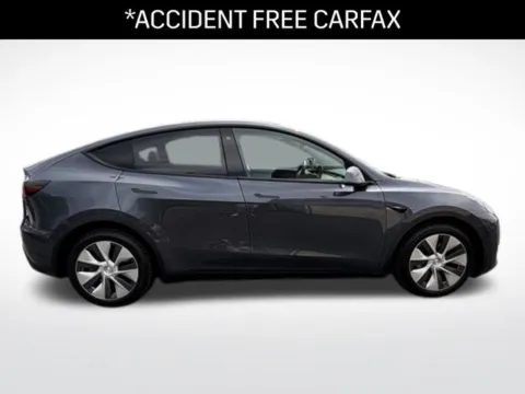 Photos of 2021 Tesla Model Y Long Range for sale in Milwaukee, WI at Diamond Jim's Motor Cars