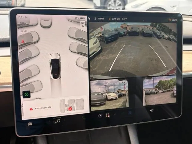 Tesla Model Y photo 13