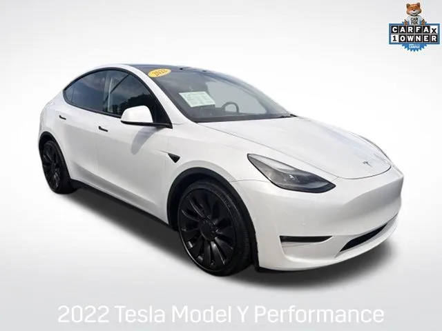 White 2022 Tesla Model Y Performance for sale in Milwaukee, WI