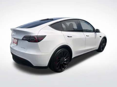 Another view of 2022 Tesla Model Y Performance for sale in Milwaukee, WI at Diamond Jim's Motor Cars